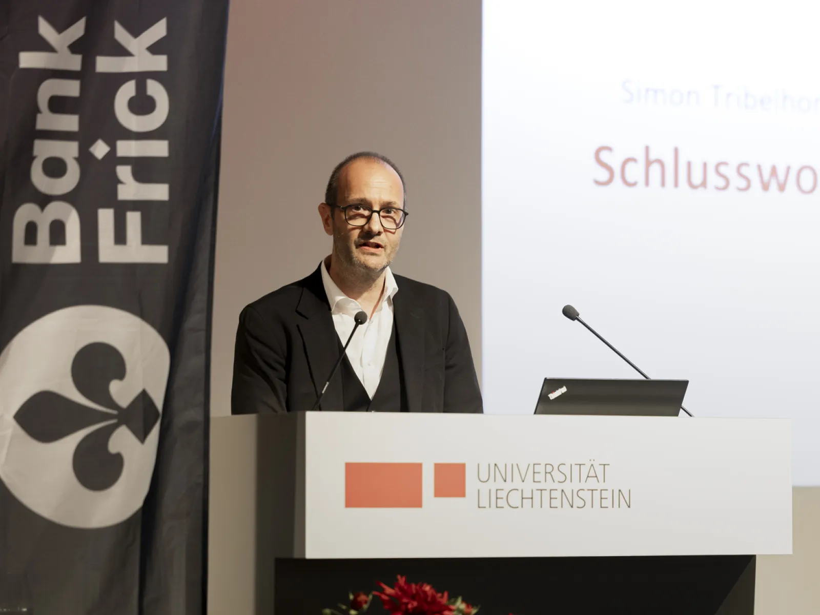 News_Diplomfeier_Blockchain-FinTech_Universitaet-Liechtenstein