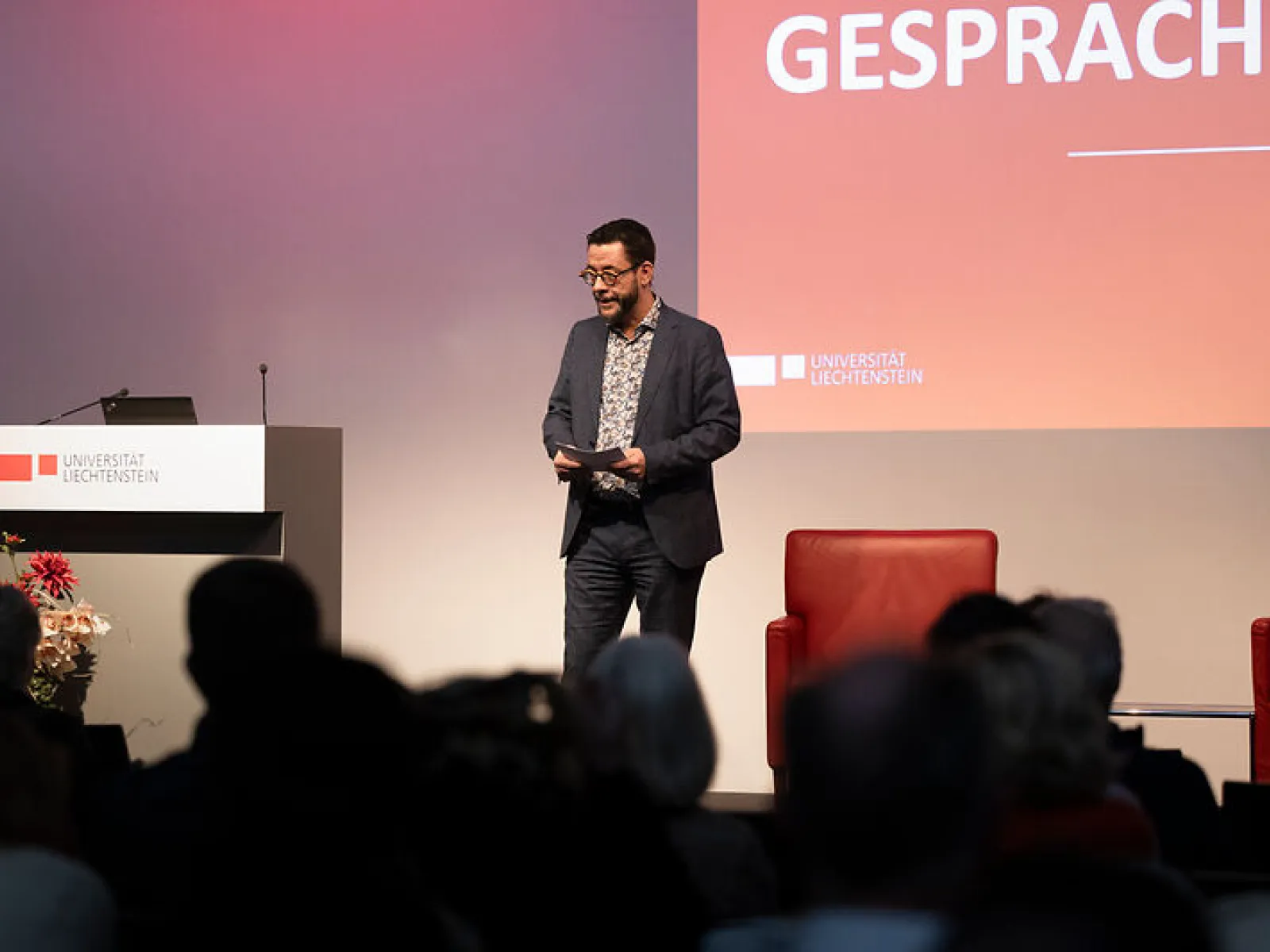 News_Campus-Gespraeche_Nils-Kumkar_Universitaet-Liechtenstein