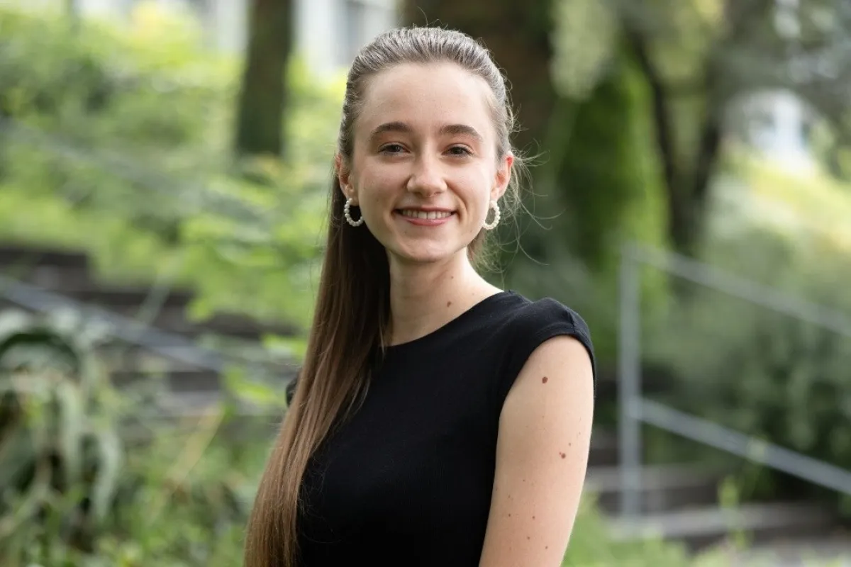 Lynn Weisker, ausgezeichnet für ihre hervorragende Masterarbeit.