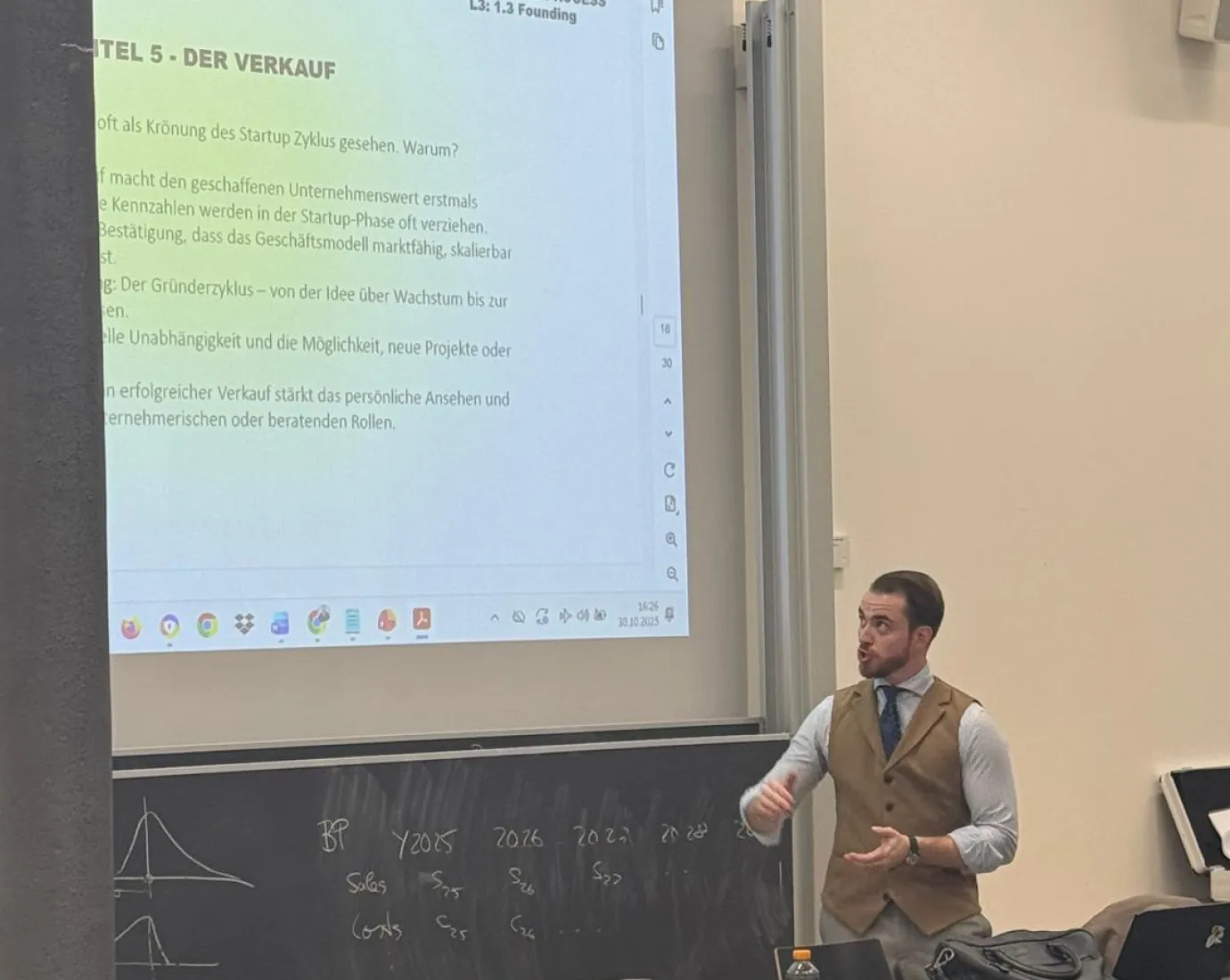 Max Meier während seines Vortrags