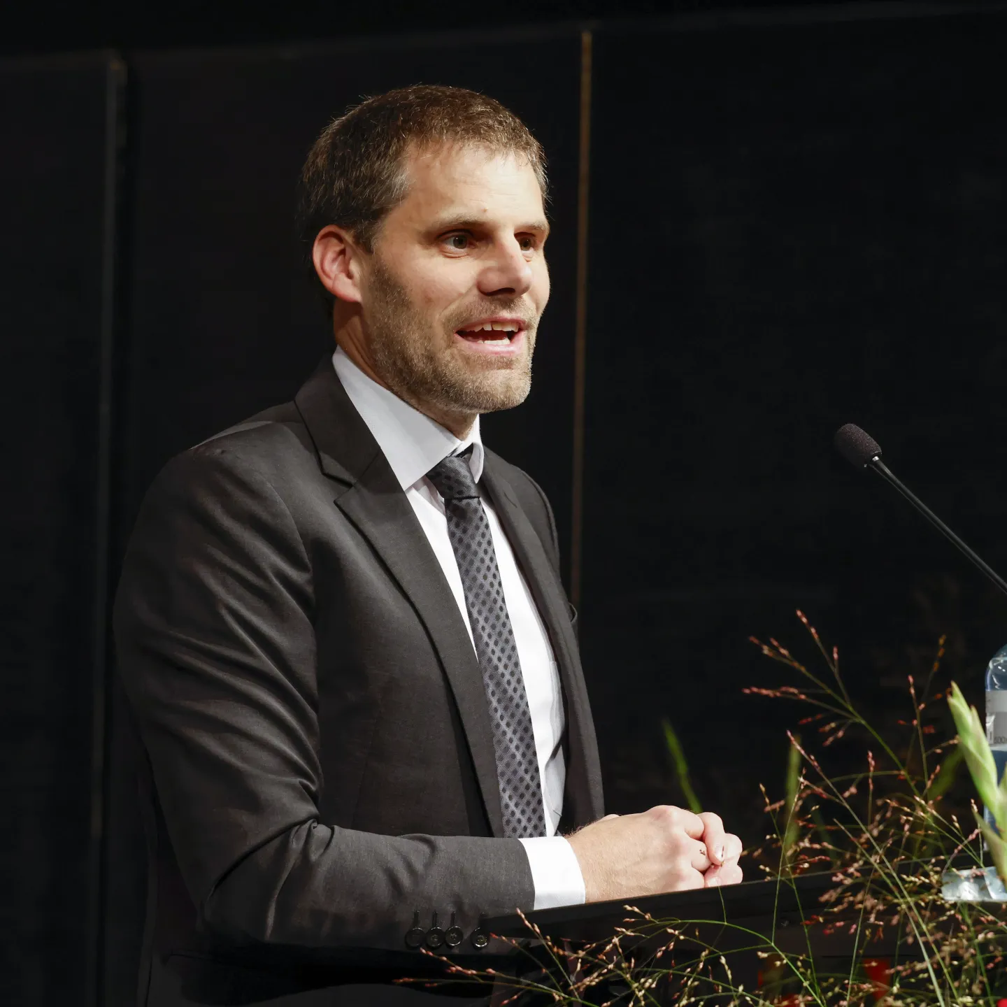 Dr. Christian Frommelt, Rektor, bei der Begrüssung