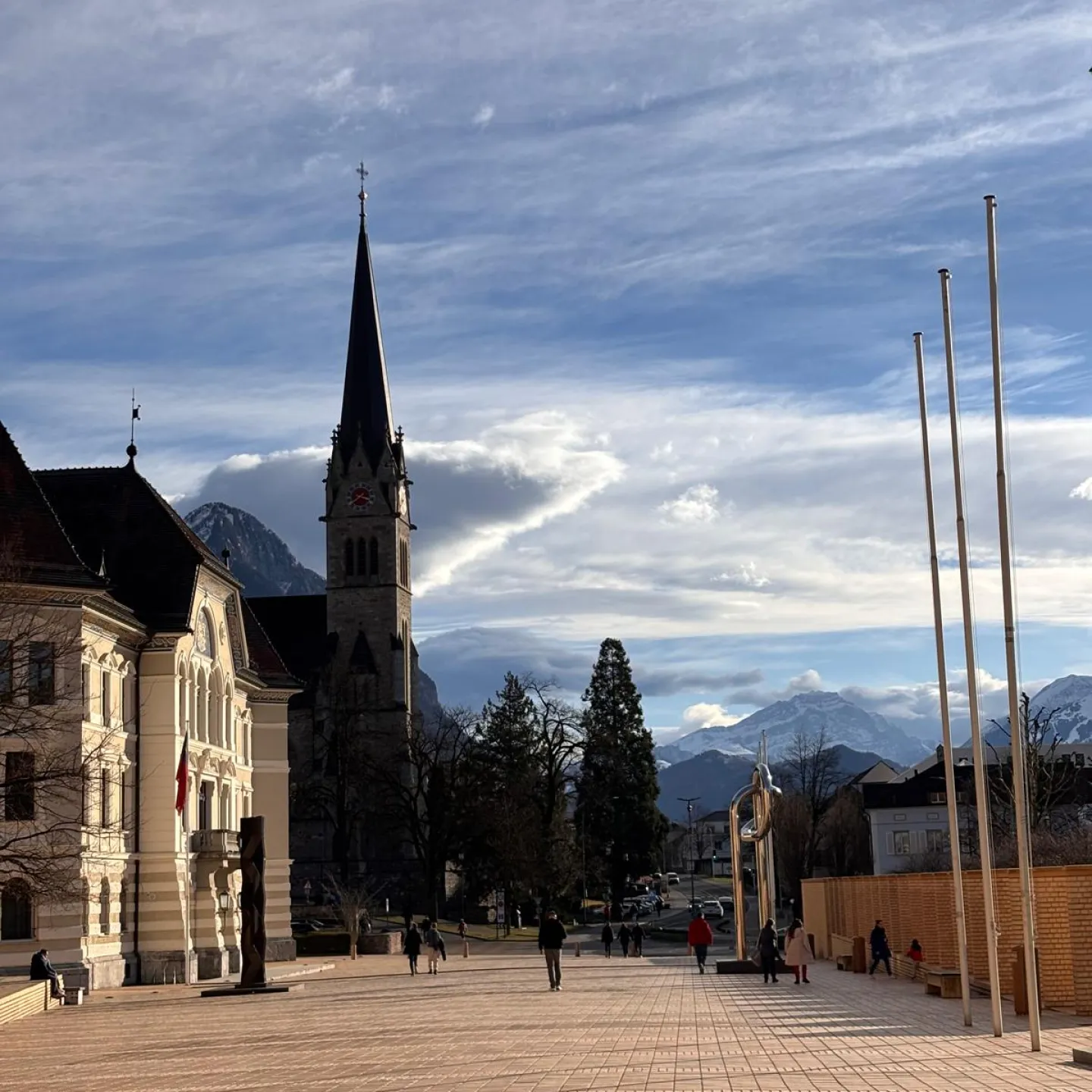 Vaduzer Städtle: Blick auf die Kathedrale