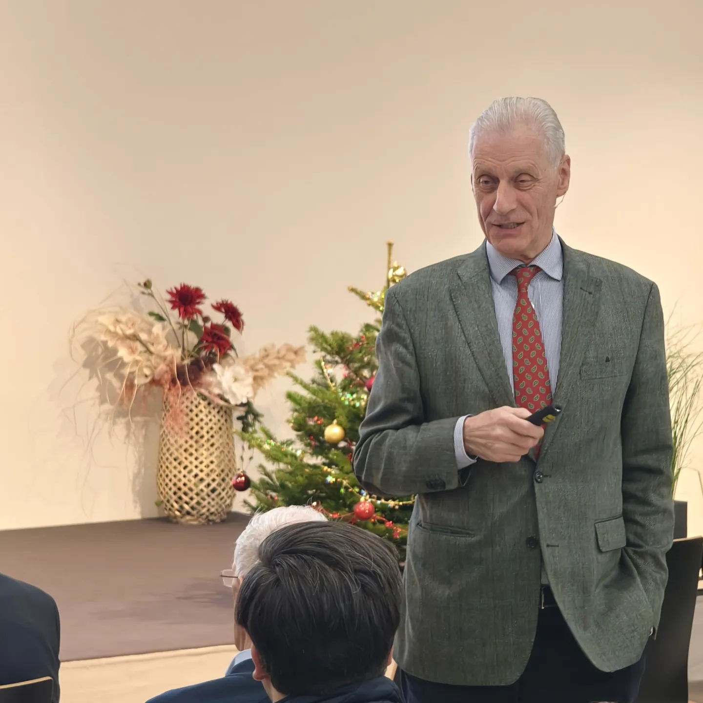 Hubertus Schumacher im Gespräch mit Teilnehmenden