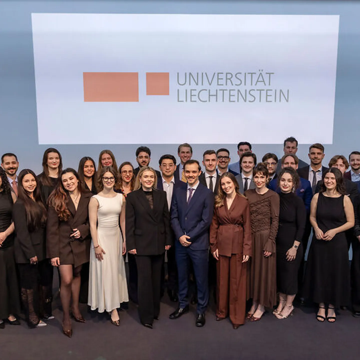 News_Diplomfeier_260327_Universitaet-Liechtenstein