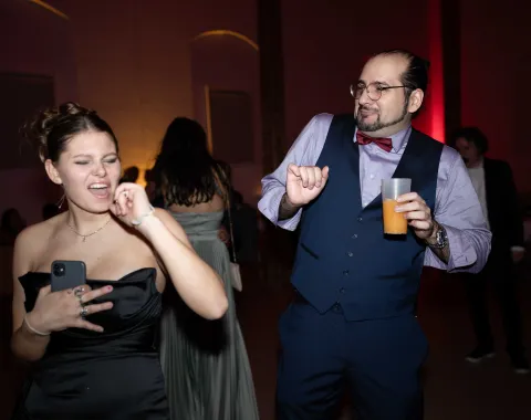 anzende-Gäste-ausgelassen-Uniball-Liechtenstein