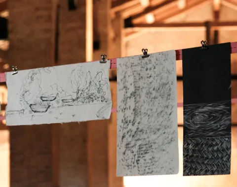 Skizzen auf einer Wäscheleine