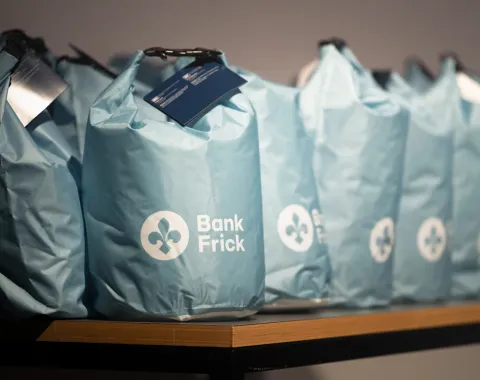 News_Diplomfeier_Blockchain-FinTech_Universitaet-Liechtenstein