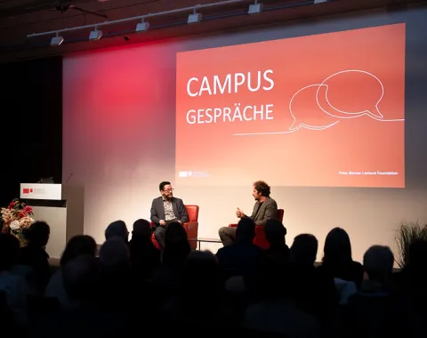 News_Campus-Gespraeche_Nils-Kumkar_Universitaet-Liechtenstein