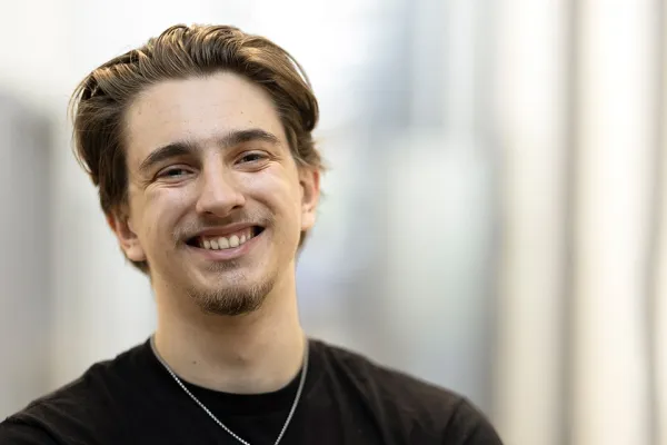 Joshua Längle, ein frischgebackener Kaufmann EFZ.